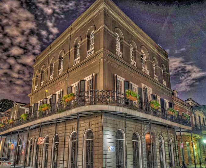 Lalaurie-Mansion-1